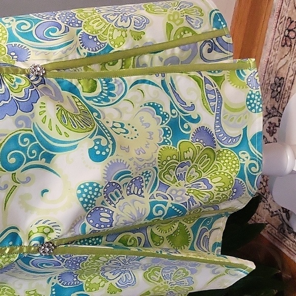 Vintage Ninety Skirt with Rhinestone Button and Ribbon Detail - Size 6 - Picture 3 of 8